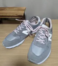 NEW BALANCE　ニューバランス　グレー/ピンク　サイズ24.5cmのサムネイル