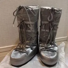 Moon boot シルバーのサムネイル
