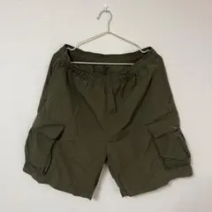 GU オリーブ カーゴショートパンツ