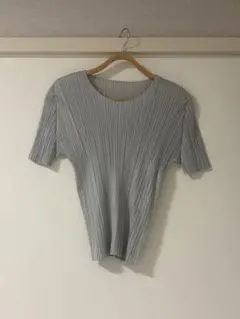 未使用✨ PLEATS PLEASE プリーツプリーズ 半袖 トップス グレーのサムネイル