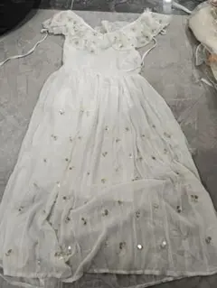 ホワイト フラワー刺繍 シフォンロングドレス