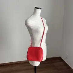 レッド ショルダーバッグ 合成皮革