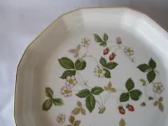 ウェッジウッド　WEDGWOOD　大皿　ワイルドストロベリー