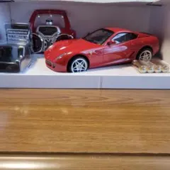 【未使用・ラジコンNo.6】 車両本体充電式 1/16 フェラーリ 599のサムネイル