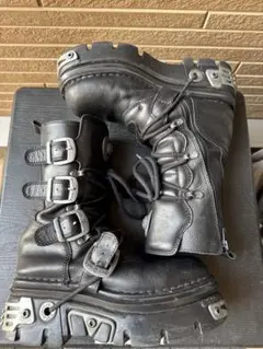 ニューロック ブーツ・革靴