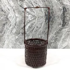 む*び様 竹製ダークブラウン花器 編み込みデザイン 花籠