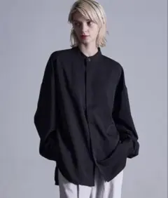 【Loose】ドレープトロミ 比翼バンドカラーシャツ 黒白セット