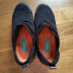 brilliant 黒 スエード スリッポン