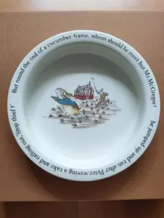 Wedgwood ピーターラビット 皿　旧刻印　スーププレート　シリアルボールのサムネイル