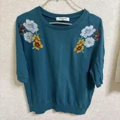 Tシャツ レディース トップス 刺繍 花柄