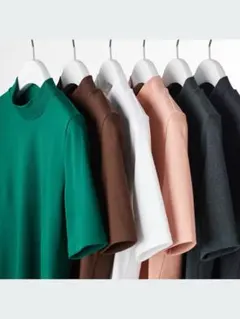 UNIQLO ハイネックT（5分袖）