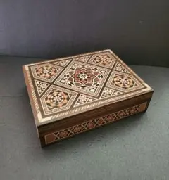 寄木細工　小物入れ　木箱　シリア製　HANAKO