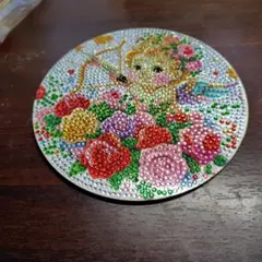 큐피드와 로즈 다이아몬드 아트 코스터.완성된 삼발이