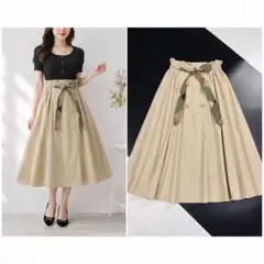 美品✨ ブルーレーベルクレストブリッジ トレンチ風 金ボタン フレアスカート Mのサムネイル