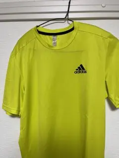 adidas 蛍光イエロー Tシャツ