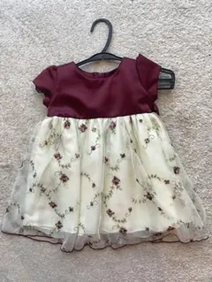 赤xベージュ　ベビードレス