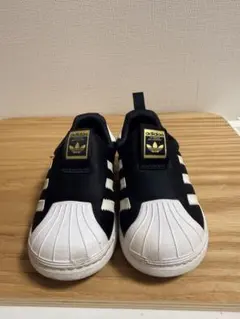 2026年最新】adidas サンプルの人気アイテム - メルカリ