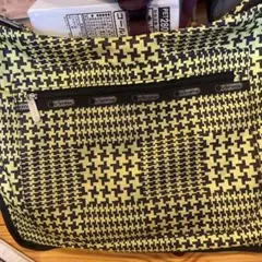 J*a様 人気柄 LeSportsac レスポートサック ショルダーバッグ