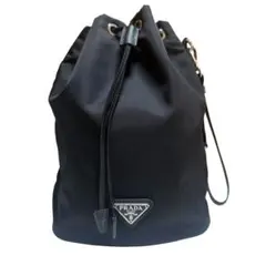 ももさん専用 PRADA re-nylon 巾着ポーチ ブラック 値下げ可 - メルカリ