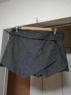 ★新品・未使用★ZARA巻きスカート風ショートパンツ