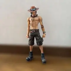 ワンピース エース フィギュア