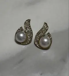 Item thumbnail for item e9708600-c181-4983-b10b-04934ea46730