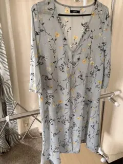 花柄チュニック vネック