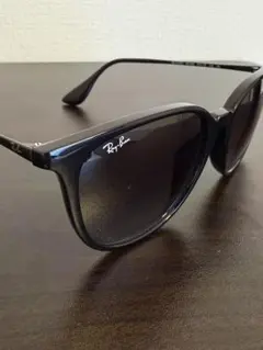 Ray-Ban RB4348D 601/8G サングラス