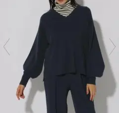 エルーラ　濃密なめらかVネックプルオーバー　ネイビー　Lサイズ