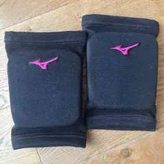 ミズノ キッズ バレーボール 膝サポーター ブラック×ベリーピンク V2MY8…