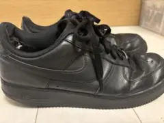 NIKE ブラック　メンズスニーカー