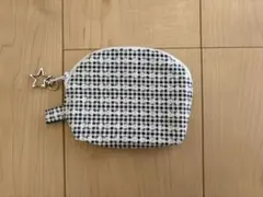 チャーム付き　ハンドメイドポーチ
