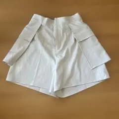 earthホワイト ショートパンツ