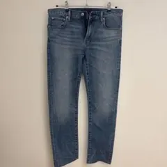 UNIQLO ライトブルーデニムパンツ　ジーンズ