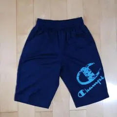 Champion ネイビー ハーフパンツ　サイズ130　ポケットあり