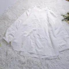 美品 la.f 長袖ボリュームスリーブブラウス 44 13号 2XL 白 ラエフのサムネイル