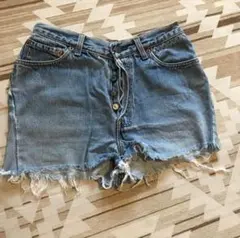 Levi's ライトブルー ショートパンツ