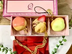 Q-pot クリスマス　限定品　シュークリームボックス　本店限定のサムネイル