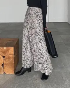 nairo フラワーフレアスカート　SS