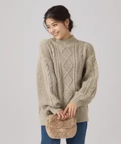 新品タグ付き 完売品シューラルー ケーブルニットセーターLサイズ ベージュ