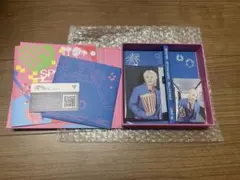 SEVENTEEN SPILL THE FEELS 
CARAT盤　　ウジ