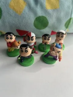 クレヨンしんちゃん ミニフィギュア 6体セット　チョコエッグ