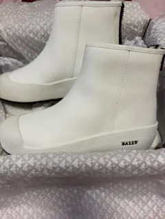 新品＊BALLY ホワイトレザー　スノーブーツ