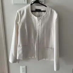 ノーカラージャケットスーツ