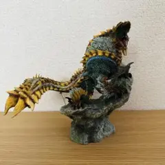 カプコンフィギュアビルダー クリエイターズモデル　雷狼竜ジンオウガ　フィギュア