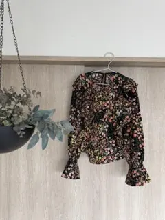美品★ZARA BASIC 花柄 長袖ブラウス XSサイズ