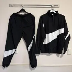 ［上L 下M］Nike スウォッシュ　ジャケット・パンツセット ブラック