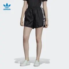 アディダスオリジナルス ハーフパンツ 黒 白 ストライプ ナイロンショーツ