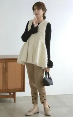 ブラウン　スラックス 黒いリボン装飾　値下げしました