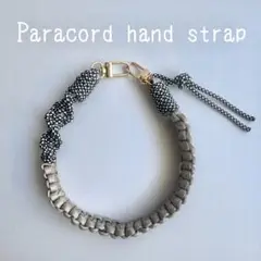 【パラコード】ハンドストラップ　グレージュ×モノトーン　チャーム付き
